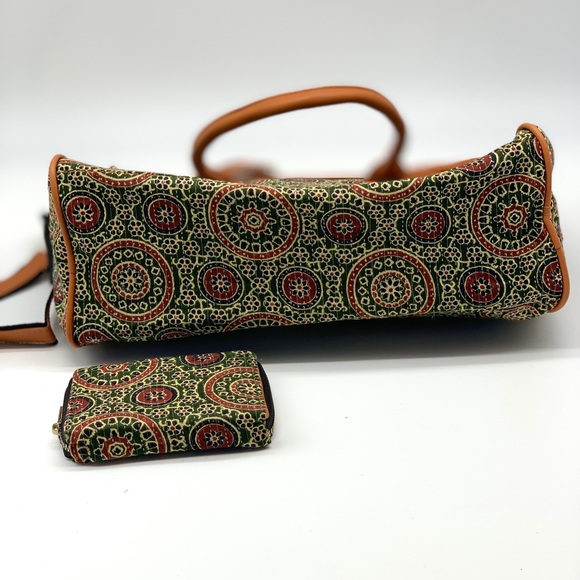 Kantha Stitch Cotton Satchel And Wallet Set - Picture 7 of 7